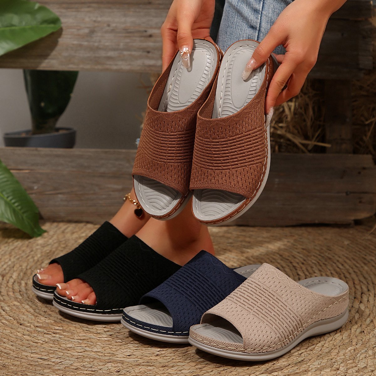 O1CN017GkSou2E1msrM8W3f_!!2219668508685-0-cib New balance heel for women - Image 1