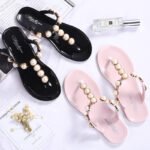 Beach flip-flops, trendy crystal jelly flip-flops, Korean style, fashionable, suitable for summer wear, flat.