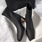 Korean version of simple short boots for women