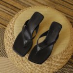 Fashion flip flops temperament kitten heel sandals - Image 2