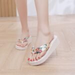 Light weight fashionable outdoor sandal - Image 2