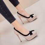 ashionable color-blocked pointed toe shoes with bow - Image 3