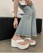 Trendy new flip-flop platform sandals for women - Image 5