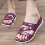 Women's flat, non-slip, wear-resistant, stylish, comfortable, versatile outdoor sports sandals - Image 4