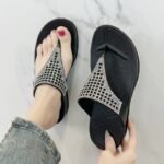 New Chilean style women's flip-flops, fashionable and rhinestone-embellished, summer thick-soled wedge heel beach sandals - Image 4