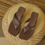 Fashion flip flops temperament kitten heel sandals - Image 4