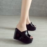 Foreign trade European and American summer new wedge thick bottom pink patent leather waterproof platform high heel