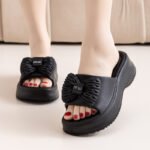 Perfect for outdoor and indoor wear - Image 4