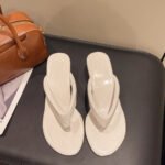 Flip-flops for women summer outdoor wear - Image 4