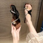 Stylish heel for women - Image 5