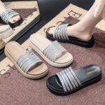 New style women's slippers with rhinestones, simple and unique design, suitable for outdoor and home wear
