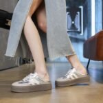 Women's slip-on sandals, thick-soled, closed-toe, easy-to-wear, lazy-style, one-foot slip-on shoes. - Image 4