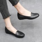 Soft-soled, soft leather, low-cut loafers, fashionable and versatile commuter shoes - Image 2