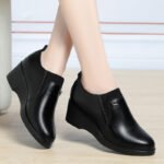 Women's wedge heel leather shoes - Image 2