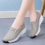 New cross-border spring and autumn women's sports shoes, Korean style, thick-soled rocker shoes - Image 3