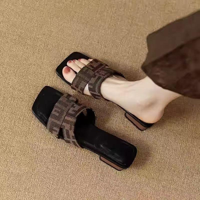 O1CN01E9MtNT23sUmAHLBGB_!!2221361667311-0-cib New fashionable shoe for women - Image 1