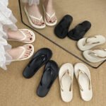 New Style Beach Versatile Thin-Soled Flip-Flops for Women