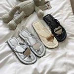 New Women's Flip-flops Peach-shaped Simple