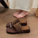 Square-toe Korean style platform flip-flops for women - Image 5