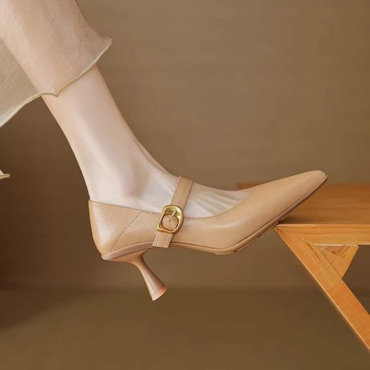 O1CN01kypc5V2El87YwMAwQ_!!2216834408784-0-cib French pointed-toe chunky heel Mary Jane shoes - Image 1