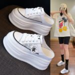 Women's chunky platform shoes