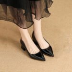 Stylish chunky heel, high-end closed-toe slip-on sandals for women - Image 3