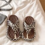 Cute cat and leopard print flip-flops for women - Image 3
