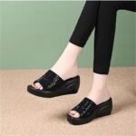 Hot-selling platform platform height-increasing fashion sandals for women, new  style, soft-soled round toe French high heels. - Image 2