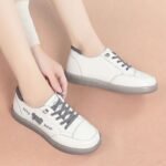 Women's chunky platform shoes - Image 2