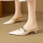 Pointed-toe French-style semi-slippers for women. - Image 2