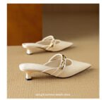 Pointed-toe French-style semi-slippers for women. - Image 3