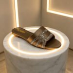Factory Direct Wholesale Women's Shoes, Light Luxury Rhinestone-Embellished Slippers,Fashion Flat African Women's Slippers - Image 4